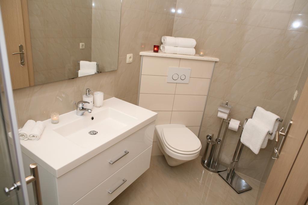 Apartments Sanja Трогір Екстер'єр фото