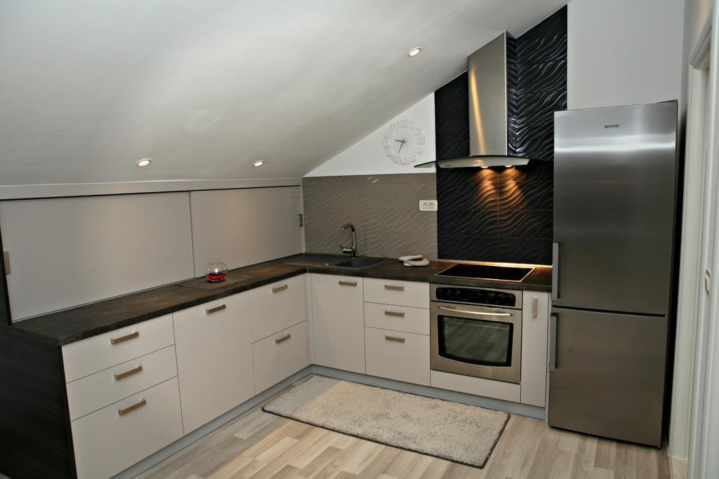 Apartments Sanja Трогір Екстер'єр фото