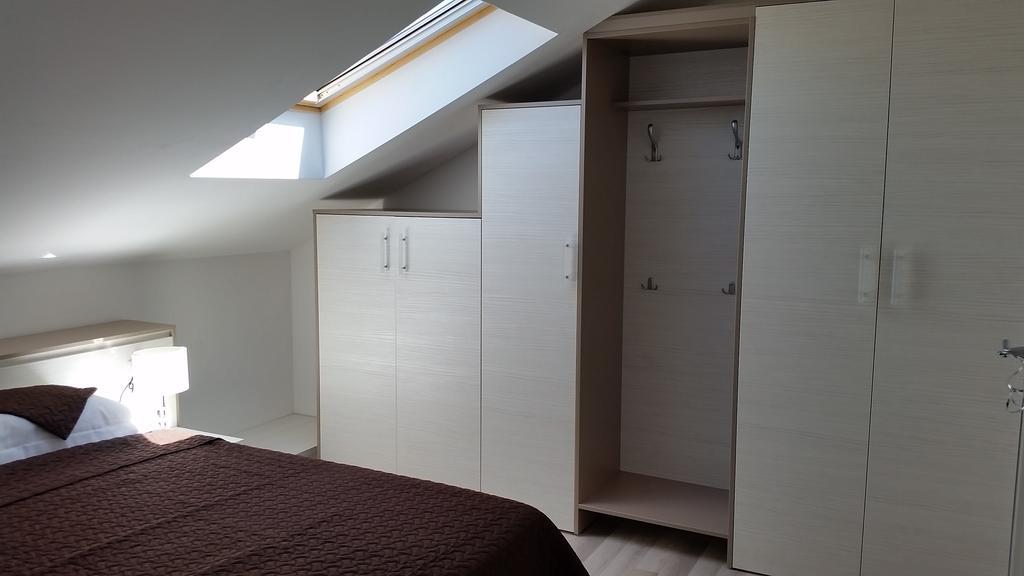 Apartments Sanja Трогір Екстер'єр фото