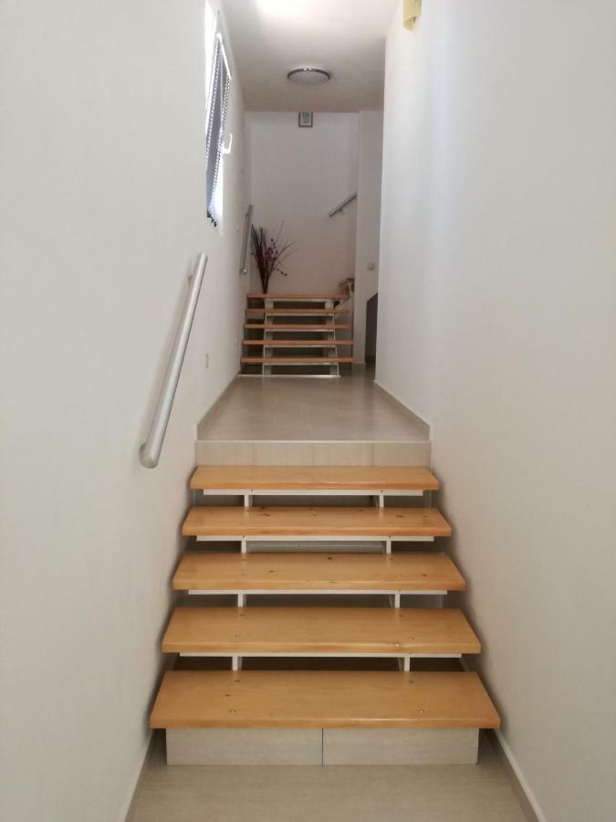 Apartments Sanja Трогір Екстер'єр фото